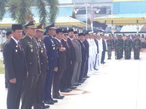 Upacara Ziarah dan Tabur Bunga di Makam Taman Pahlawan
