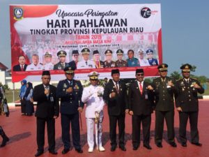 Upacara Ziarah dan Tabur Bunga di Makam Taman Pahlawan