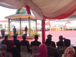 Upacara Ziarah dan Tabur Bunga di Makam Taman Pahlawan