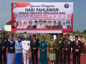 Upacara Ziarah dan Tabur Bunga di Makam Taman Pahlawan