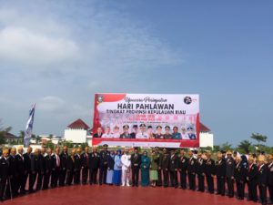 Upacara Ziarah dan Tabur Bunga di Makam Taman Pahlawan