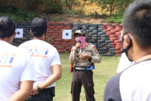 Pelatihan Menembak personil BNN Provinsi Kepulauan Riau dan jajaran