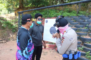 Pelatihan Menembak personil BNN Provinsi Kepulauan Riau dan jajaran