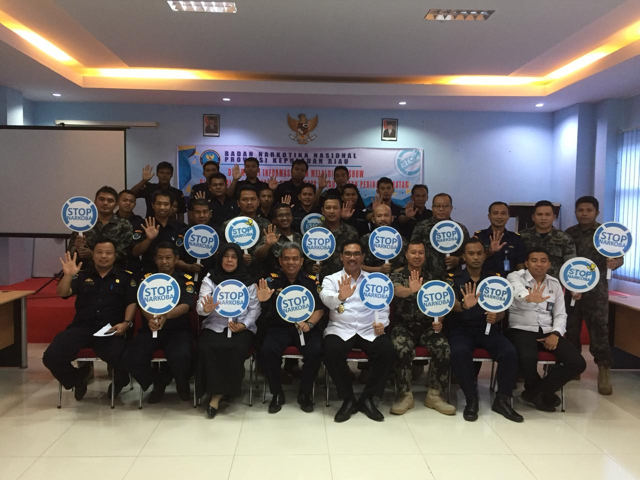 Diseminasi Informasi P4GN Melalui Talkshow Di Pangkalan Pengawasan Sumber Daya Kelautan Dan Perikanan Batam Diseminasi Informasi P4GN Melalui Talkshow Di Pangkalan Pengawasan Sumber Daya Kelautan Dan Perikanan Batam