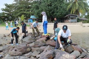 Diseminasi Informasi P4GN Melalui Bersih – Bersih Pantai Dalam Rangka Pra HANI 2019