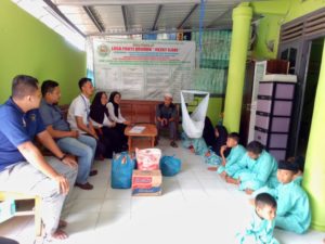 Layanan Pascarehabilitasi Reguler bulan September 2019. Dukungan Sosial berupa kunjungan Bakti Sosial kepada anak Yatim Piatu di Panti Asuhan Rezki Ilahi Batam Layanan Pascarehabilitasi Reguler bulan September 2019. Dukungan Sosial berupa kunjungan Bakti Sosial kepada anak Yatim Piatu di Panti Asuhan Rezki Ilahi Batam