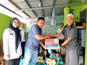 Layanan Pascarehabilitasi Reguler bulan September 2019. Dukungan Sosial berupa kunjungan Bakti Sosial kepada anak Yatim Piatu di Panti Asuhan Rezki Ilahi Batam