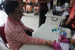 BADAN NARKOTIKA NASIONAL PROVINSI KEPULAUAN RIAU BERSAMA DWP BNNP KEPRI DONOR DARAH BERSAMA DALAM RANGKA MEMPERINGATI HARI IBU