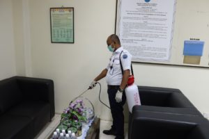 Penyemprotan Disinfectant Antisipasi Penyebaran COVID-19 di BNNP KEPRI