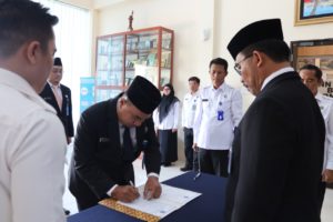 Pengambilan Sumpah Jabatan dan Pelantikan Pejabat Eselon III dan IV di lingkungan Kerja BNN Provinsi Kepulauan Riau Tanggal dan lokasi kegiatan: