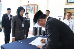 Pengambilan Sumpah Jabatan dan Pelantikan Pejabat Eselon III dan IV di lingkungan Kerja BNN Provinsi Kepulauan Riau Tanggal dan lokasi kegiatan: