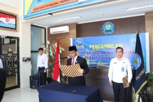 Pengambilan Sumpah Jabatan dan Pelantikan Pejabat Eselon III dan IV di lingkungan Kerja BNN Provinsi Kepulauan Riau Tanggal dan lokasi kegiatan: