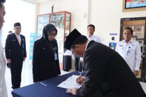 Pengambilan Sumpah Jabatan dan Pelantikan Pejabat Eselon III dan IV di lingkungan Kerja BNN Provinsi Kepulauan Riau Tanggal dan lokasi kegiatan: