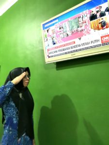 Personil BNNP KEPRI mengikuti Upacara Detik-Detik Proklamasi Hari Ulang Tahun Republik Indonesia Ke-75 melalui virtual dr Tempat tinggal masing-masing