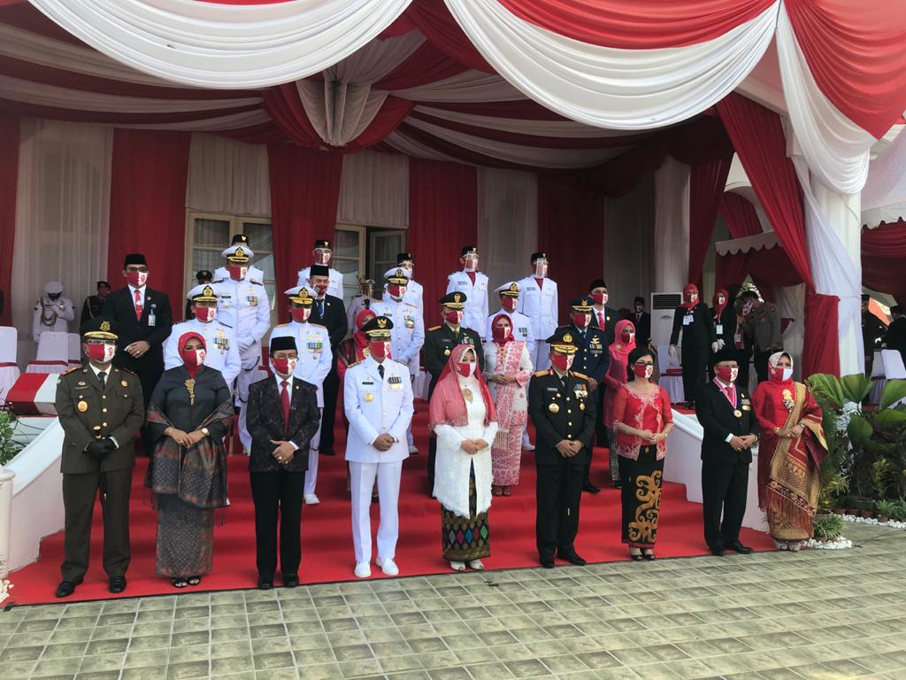 Kepala BNNP KEPRI mengikuti Upacara Peringatan Hari Ulang Tahun Ke-75 Kemerdekaan RI Tingkat Provinsi Kepuluan Riau Tahun 2020 Kepala BNNP KEPRI mengikuti Upacara Peringatan Hari Ulang Tahun Ke-75 Kemerdekaan RI Tingkat Provinsi Kepuluan Riau Tahun 2020