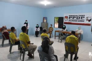 Tes Urine dalam rangka deteksi dini di Lingkungan Masyarakat Kelurahan Sambau