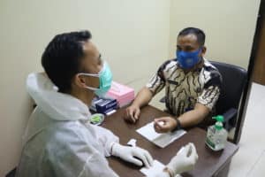 Pemeriksaan Skrining Test menggunakan RAPID TEST