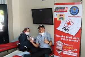 Pegawai BNNP Kepulauan Riau Laksanakan Donor Darah