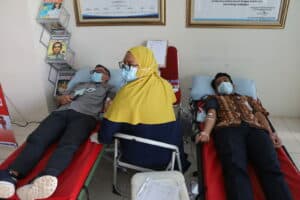 Pegawai BNNP Kepulauan Riau Laksanakan Donor Darah
