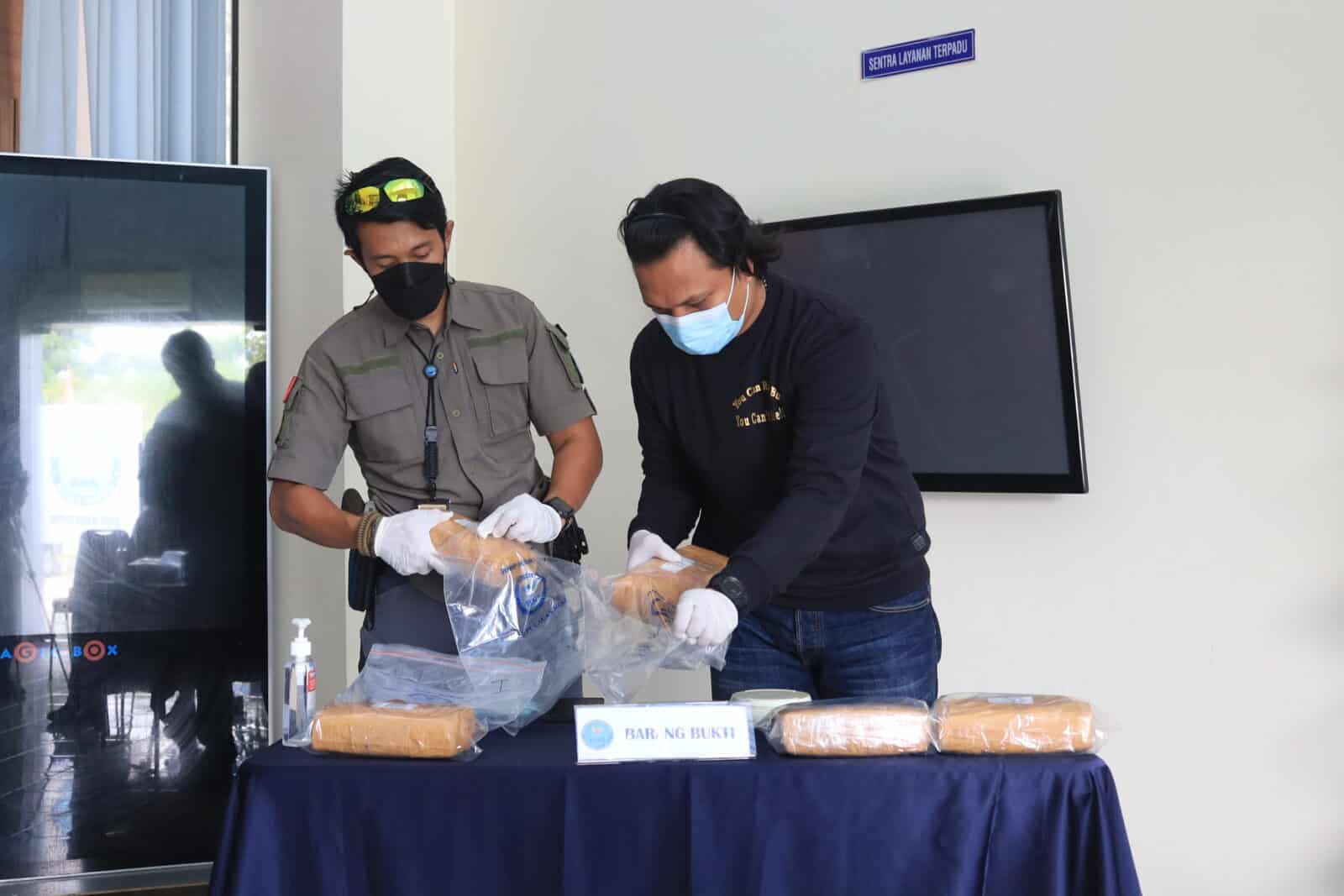 Acara Pemusnahan Barang Bukti Narkotika Golongan I Jenis Ganja Acara Pemusnahan Barang Bukti Narkotika Golongan I Jenis Ganja