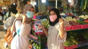 Beri Edukasi Narkoba dan Perlindungan Covid-19 BNNP Pada Masyarakat BNNP Kepri Turun ke Pasar Botania II