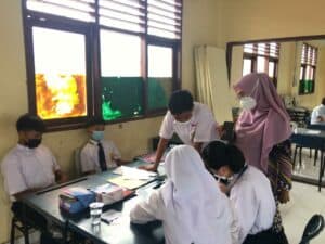 Pelatihan Pengembangan Softskill di SMP Negeri 1 Batam (Pertemuan Ke-3)