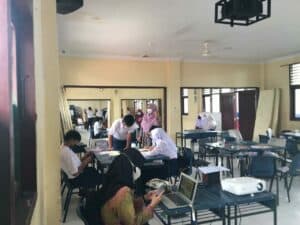 Pelatihan Pengembangan Softskill di SMP Negeri 1 Batam (Pertemuan Ke-3)