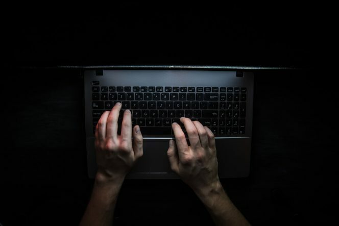 POLA PEREDARAN GELAP NARKOBA DI ERA DIGITAL POLA PEREDARAN GELAP NARKOBA DI ERA DIGITAL