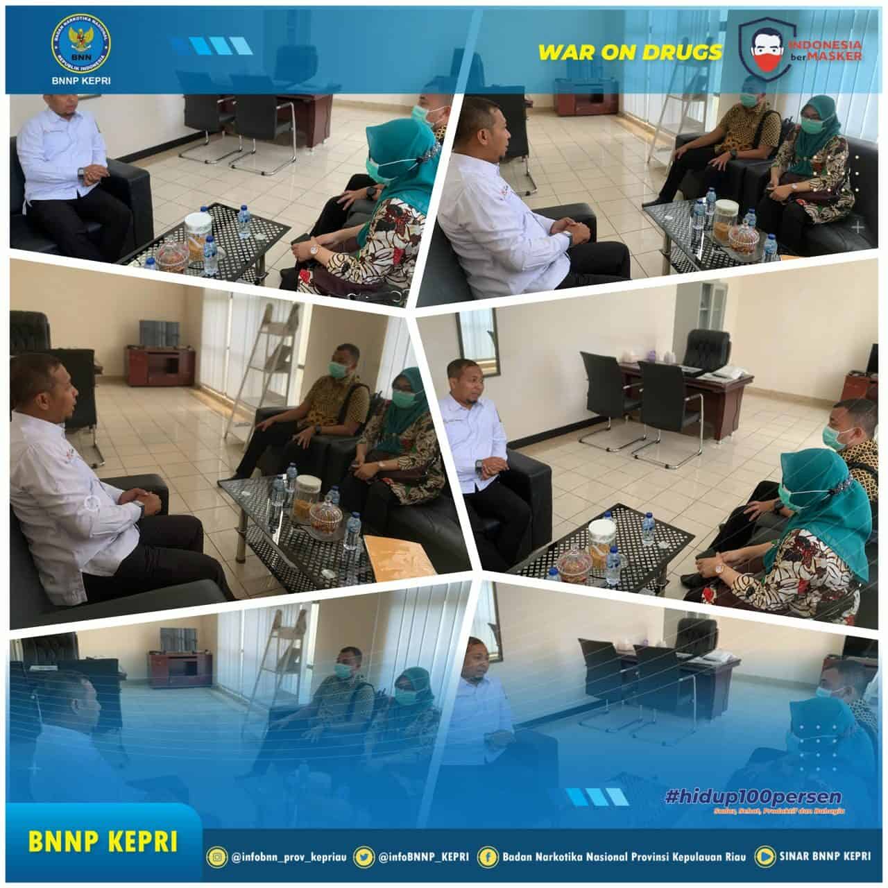 Koordinasi Kelembagaan dalam Rangka Kampanye War on Drugs dan Regulasi P4GN pada Kesbangpol Provinsi Kepulauan Riau Koordinasi Kelembagaan dalam Rangka Kampanye War on Drugs dan Regulasi P4GN pada Kesbangpol Provinsi Kepulauan Riau
