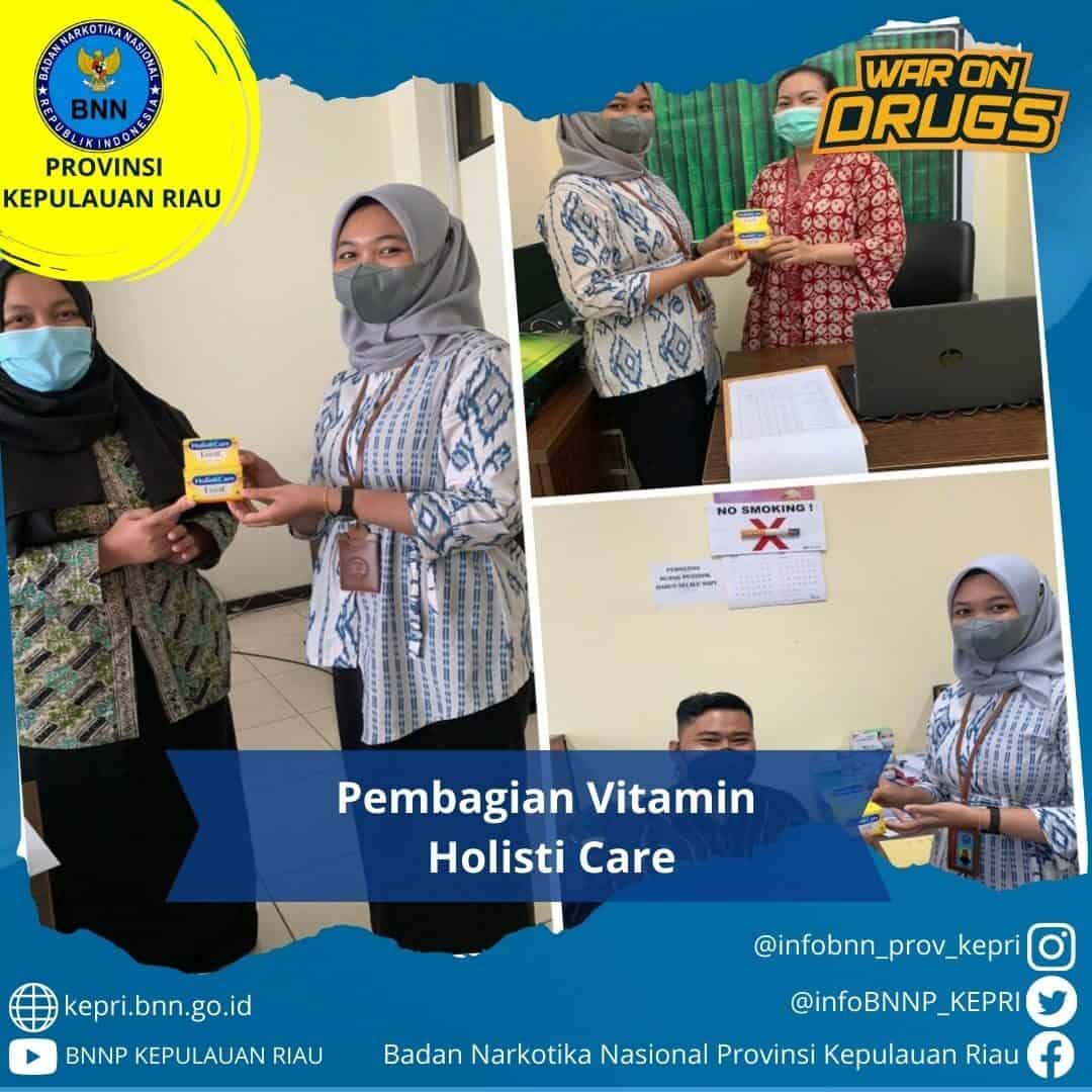 Pembagian Vitamin Holistic Care Pembagian Vitamin Holisti Care