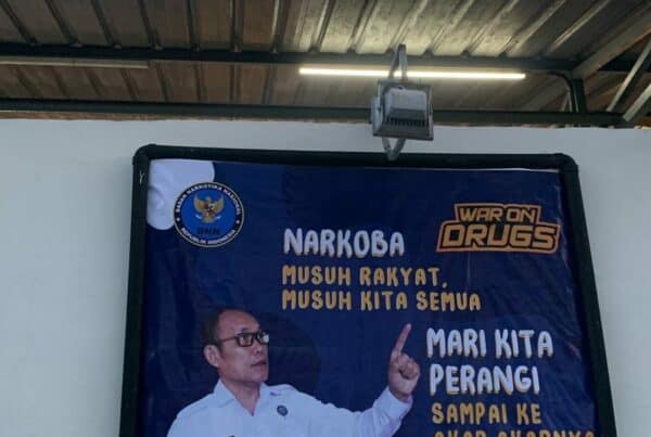 Mari Kita Perangi Narkoba..! Mari Kita Perangi Narkoba..!