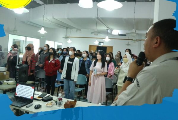 Menyanyikan lagu mars BNN "Anti Narkoba" Dalam rangka Gema Anti Narkotika di PT. Wohlrab Indonesia Menyanyikan lagu mars BNN “Anti Narkoba” Dalam rangka Gema Anti Narkotika di PT. Wohlrab Indonesia