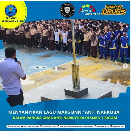 Gema Mars BNN "Anti Narkoba" Dalam rangka Gema Anti Narkotika di SMKN 7 Batam mars BNN “Anti Narkoba” Dalam rangka Gema Anti Narkotika di SMKN 7 Batam