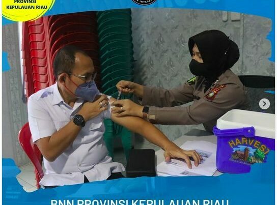 BNN Provinsi Kepulauan Riau Vaksin Booster Kedua di Klinik POLDA KEPRI
