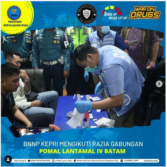 Razia Gabungan POMAL LANTAMAL IV BATAM Razia Gabungan POMAL LANTAMAL IV BATAM.