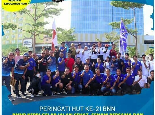 BNN Provinsi Kepulauan Riau Gelar Jalan Sehat, Senam Bersama, dan Deklarasi Harbour Bay Bersinar BNN Provinsi Kepulauan Riau Gelar Jalan Sehat, Senam Bersama, dan Deklarasi Harbour Bay Bersinar