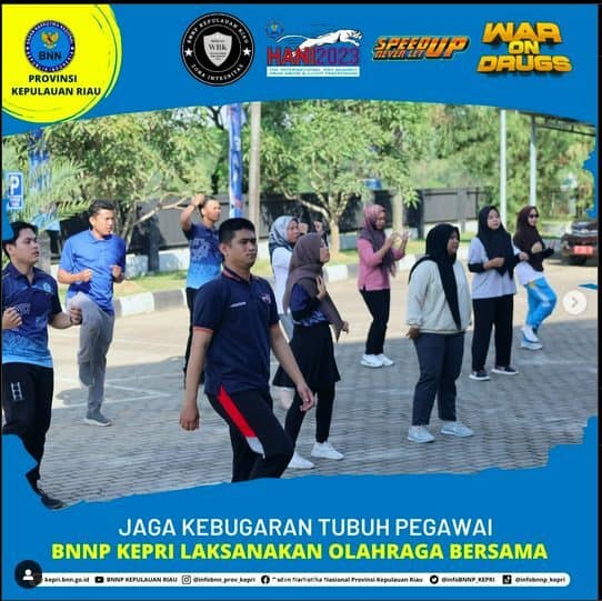 Pegawai BNNP Kepulauan Riau Senam Bersama Pegawai BNNP Kepulauan Riau Senam Bersama