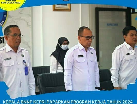 KEPALA BNNP KEPRI PAPARKAN PROGRAM KERJA TAHUN 2024 DAN TEROBOSAN KREATIF P4GN BNN KEPRI DALAM RAPAT PIMPINAN SECARA VIRTUAL