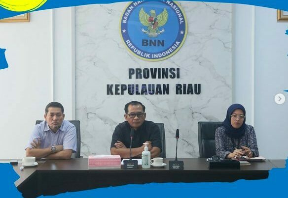 BNNP KEPRI MENGIKUTI ACARA FOCUS GROUP DISCUSSION BERTAJUK EVALUASI DAN RESOLUSI REHABILITASI PENYALAHGUNA NARKOTIKA DALAM SINERGITAS PENEGAKAN HUKUM.