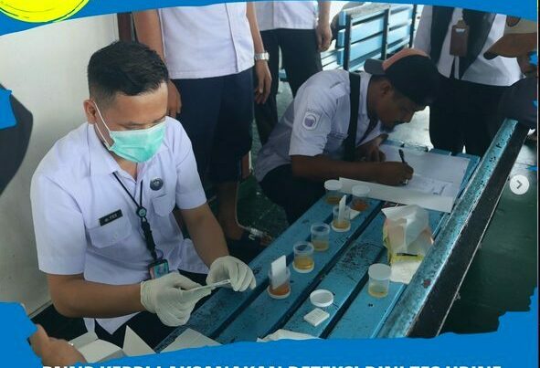Deteksi Dini Melalui Tes Urin Dalam Rangka Mendukung Program P4GN serta Menciptakan Keamanan dan Kelancaran Mudik Hari Raya Idul Fitri 1445H / Tahun 2024.