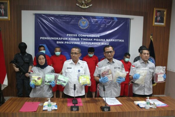 BNNP KEPRI BERHASIL MENGUNGKAP 2 KASUS PEREDARAN GELAP NARKOBA JARINGAN INTERNASIONAL YANG TERJADI DI WILAYAH KEPULAUAN RIAU